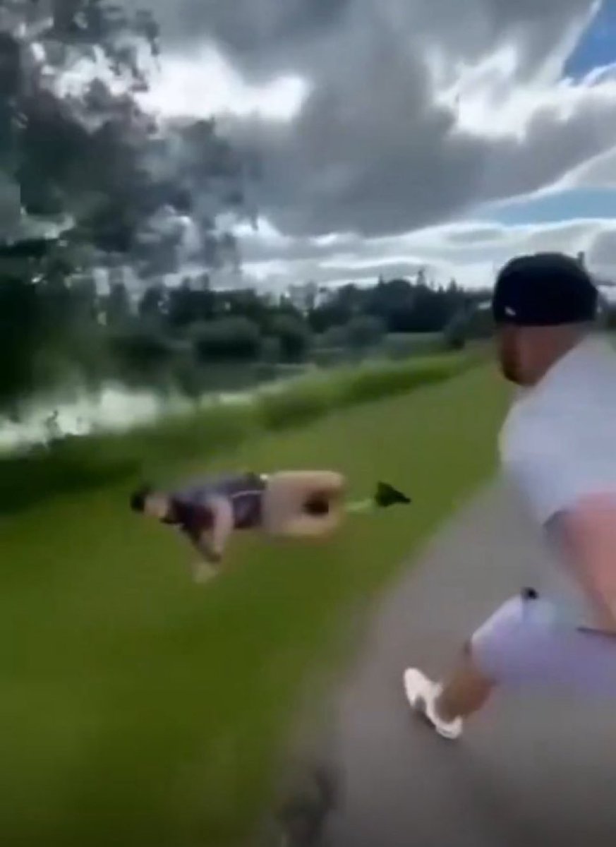 rudy betrayed (@rudy_betrayed) on Twitter photo Guy got thrown so hard it looks like he was photoshopped into the frame Guy got thrown so hard it looks like he was photoshopped into the frame