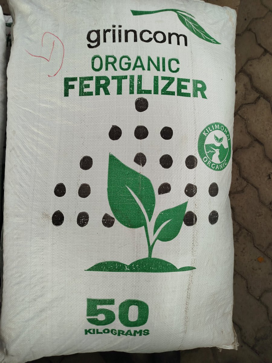 griincom's tweet photo. Hello farmers, how is your organic farming venture coming along?  

Are the crops vibing with our organic inputs ?

#Griincom
#ThinkOrganic https://t.co/MVtQ6az170