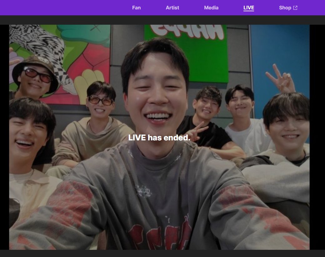 kelliemoonchil1's tweet photo. I haven't moved on from here, tbh #HappyARMY #HappyARMYDay #아보방보 💜 @BTS_twt https://t.co/zxjqbnhZCX