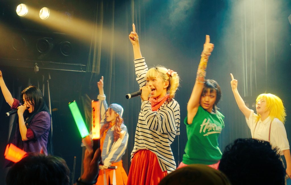 yokosuka22's tweet image. 思わず目を見張った&quot;夢を見させて&quot;のエモーショナルな表情と歌声、BIBIﾀﾝのパフォーマンスはPIGGSに欠かせないものにすっかりとなってしまいましたね…🥺
　　
#PIGGS渋谷 #PIGGS浴衣 #BBS5 #BOOBOOSTAR