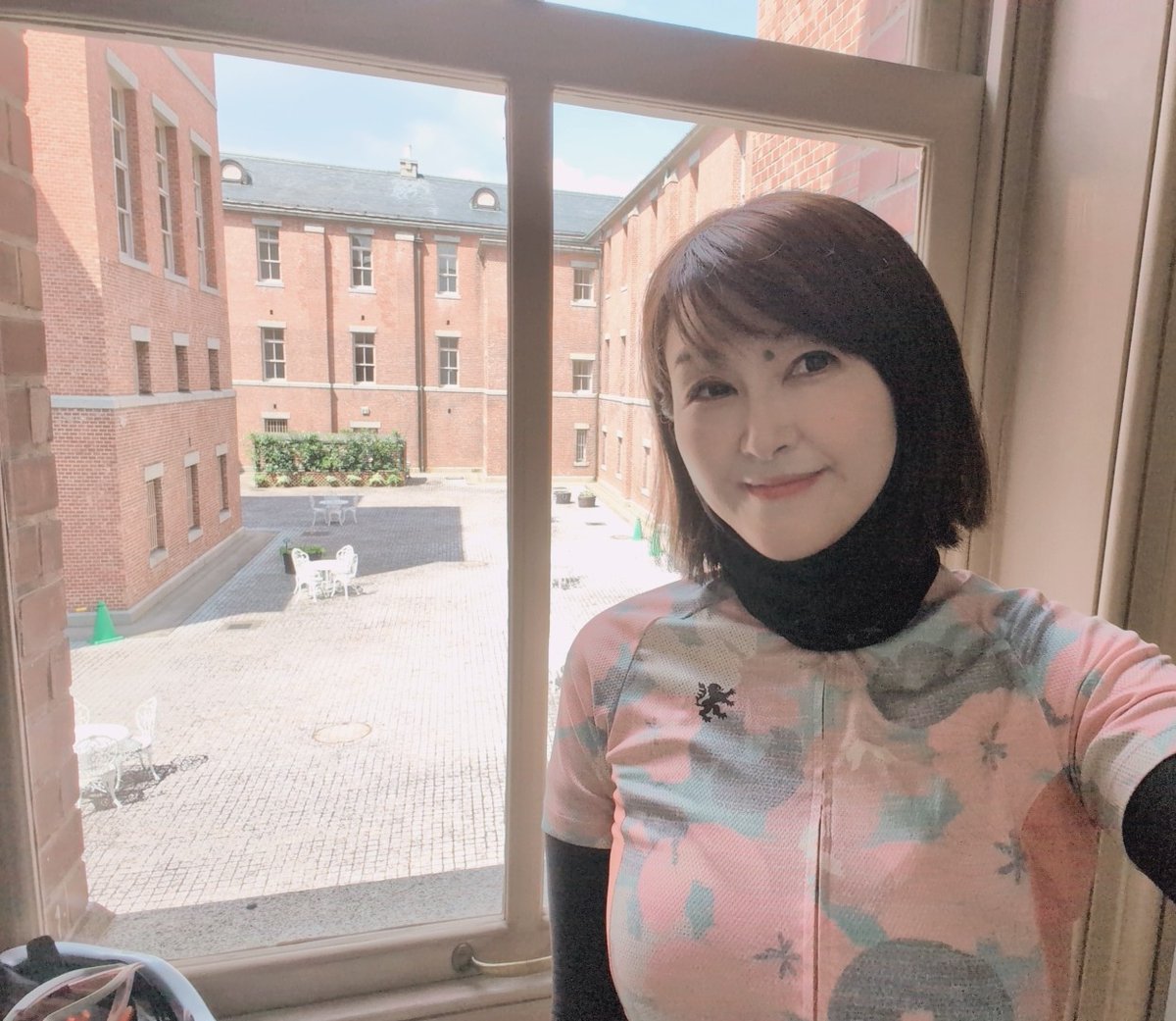 UNICORN_MIWA's tweet image. 文翔館中庭。
映画やドラマのロケ地としても
知られていますよね。
レトロな雰囲気が漂います。
す、涼しい…🎐
帰りも暑いけど、頑張ります!
#ロードバイク
#山形市 #文翔館