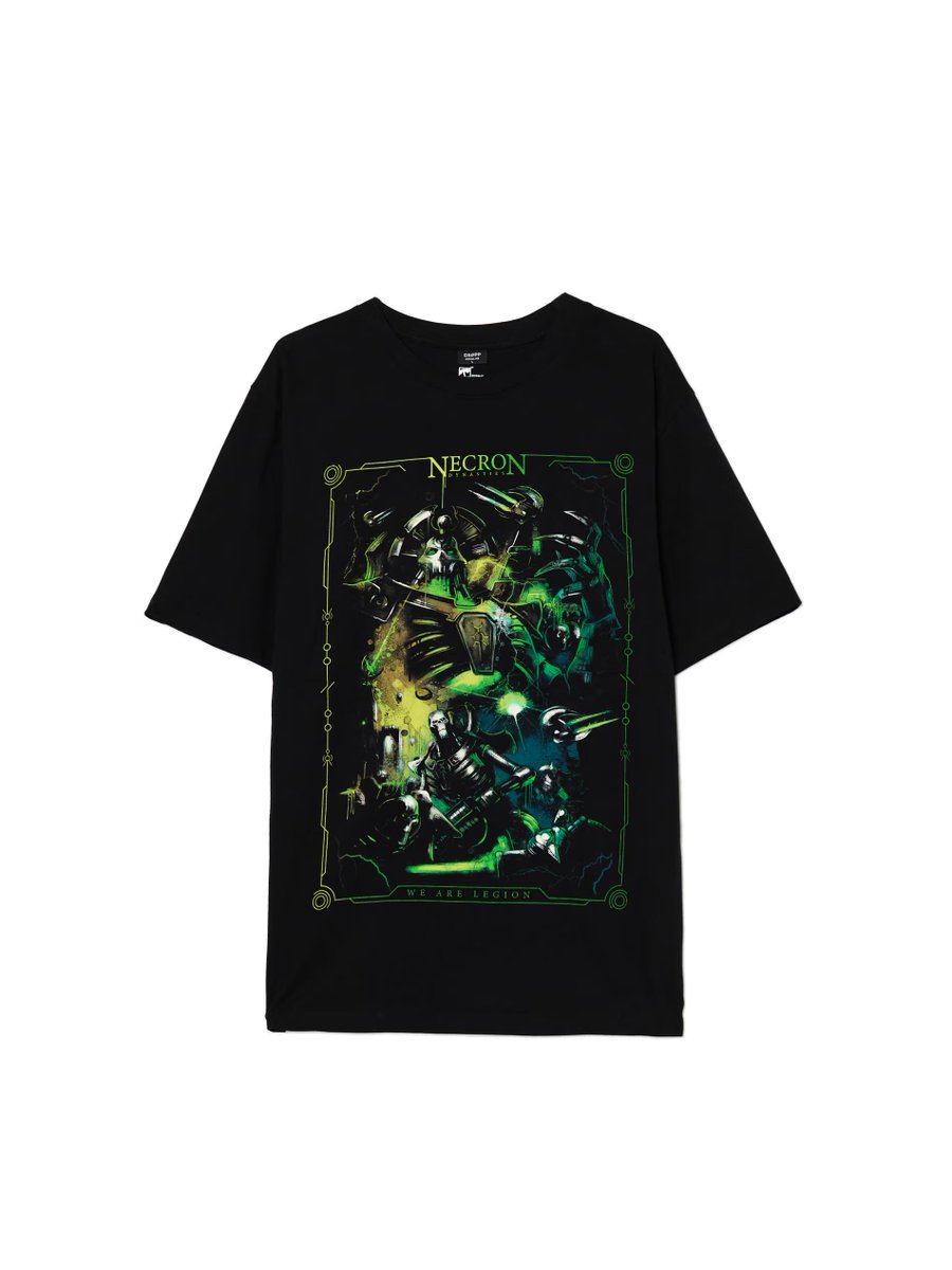 Значить, купив оце футболку. 
За кілька днів помітив дві речі:
1) На мене не то, шоб задивлялися дівчата, а зараз зовсім перестали
2) На мене почали задивлятися чоловіки 0_о