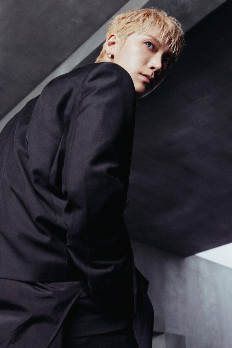 WayV_official's tweet image. WayV &apos;BIG BANDS&apos; IMAGE TEASER 2-2 #TEN  

WayV The 7th Mini Album 【BIG BANDS】
➫ 2025.07.18 (CST/KST)

💿 Pre-order
wayv.lnk.to/BIGBANDS

#WayV #威神V #BIGBANDS 
#WayV_BIGBANDS