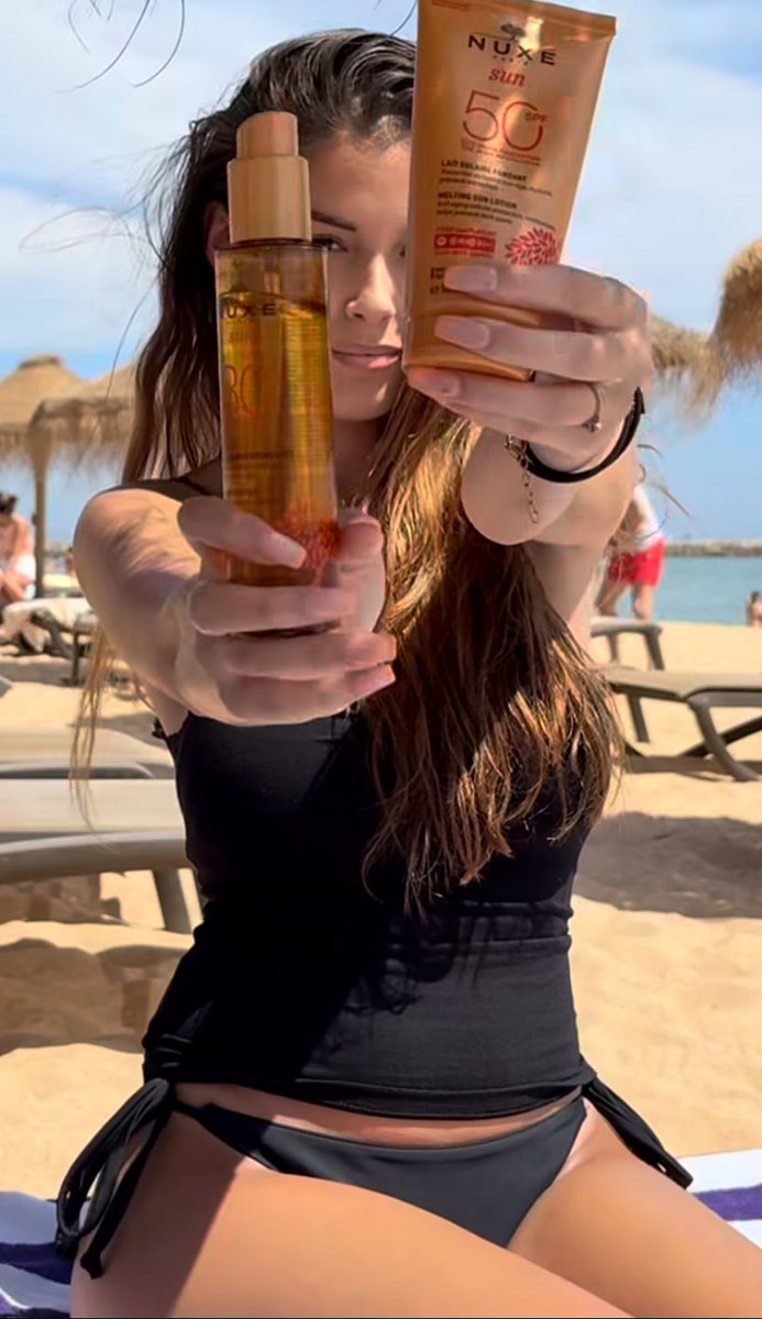 eeetttedfghtt's tweet photo. Esperença stp laisse moi me branler entre t’est cuisse !😵‍💫

#wankbattle #cum #pute #beurette #nolimite #soumis #cumtributeِ https://t.co/Mu93X184HS