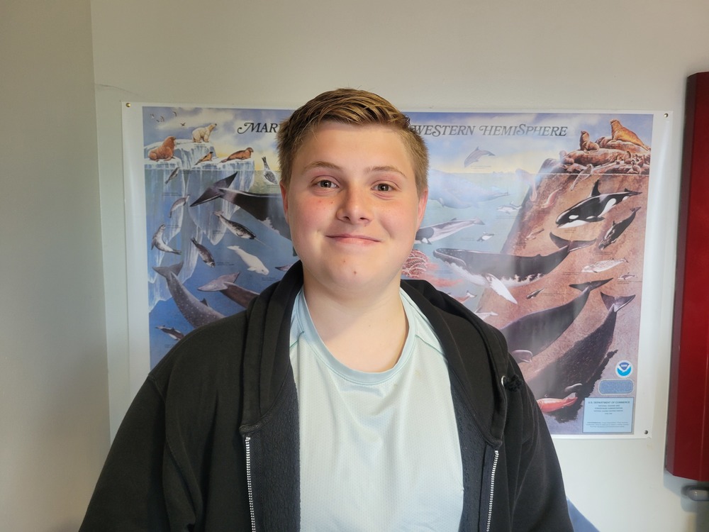 Manalapan Teen Receives Full Scholarship for Prestigious Wild Whales Research Voyage  mcvsd.org/o/mcvsd/articl…