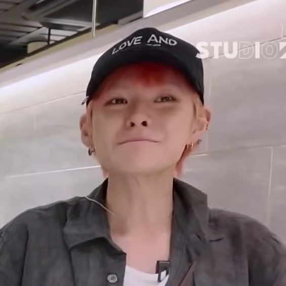 ヨシくん赤ちゃんの時から目もほっぺも鼻も口も全然かわってない😭😭😭😭