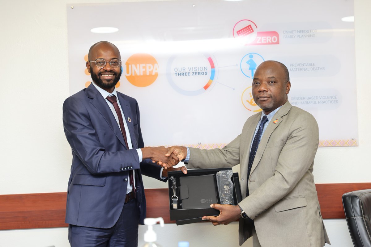 UNFPARwanda's tweet photo. Today, #UNFPARwanda welcomed Mr. Pacifique Essereke, UNV Portfolio Specialist for @UNV_ESARO. 

He met with the Representative, @DrAdelakin to discuss ongoing collaboration and explore ways to further leverage @UNVolunteers' expertise and resources available for #Rwanda. https://t.co/eFMGGjyxt9