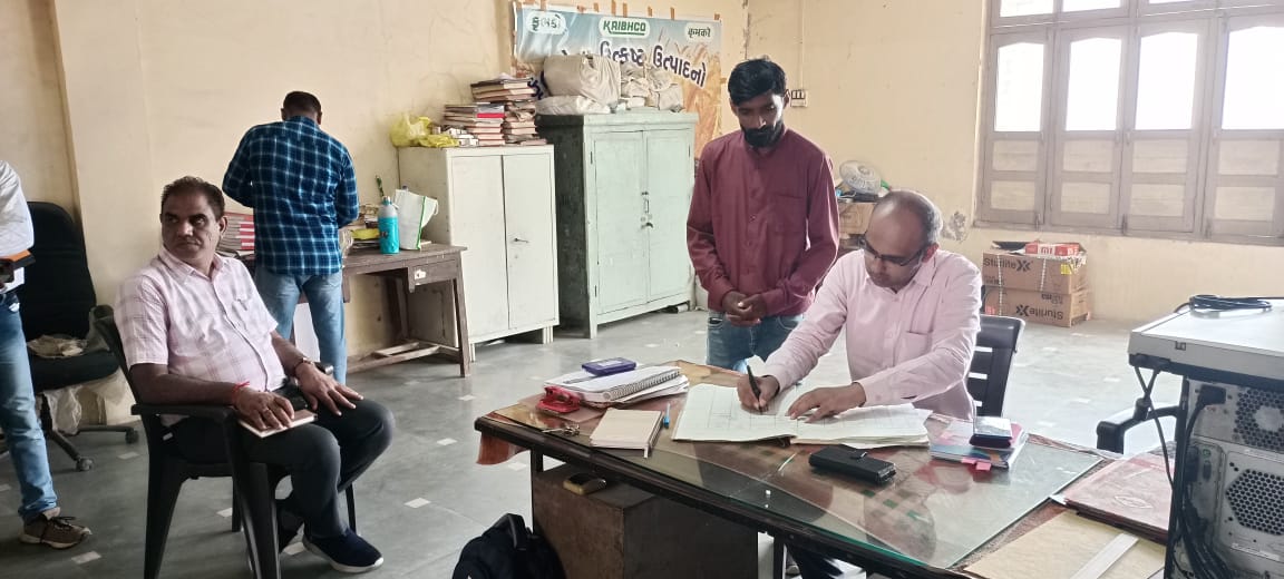 SDM GODHRA tweet media