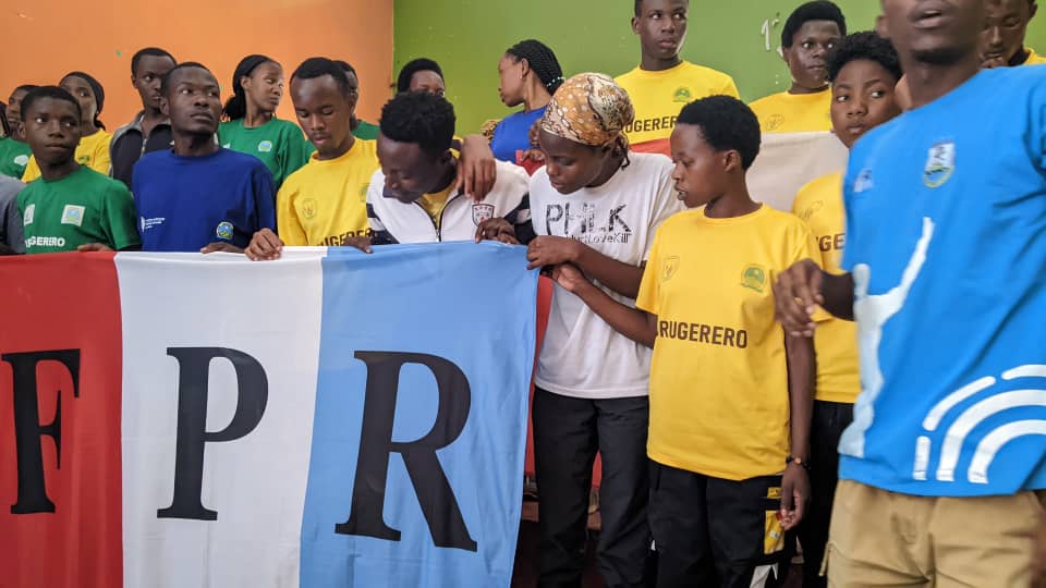 Wikliff_'s tweet image. #FPR Inkotanyi ni Ubuzima.
My Country 🇷🇼 my Proud ✊