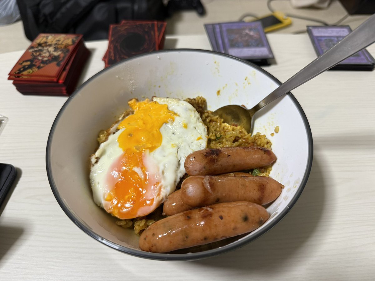 美味しい！

卵は賞味期限切れなので、念の為黄身をしっかり加熱