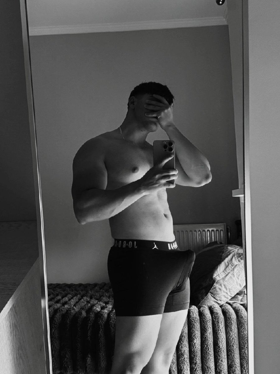 Say "hi" if I can be ur daddy