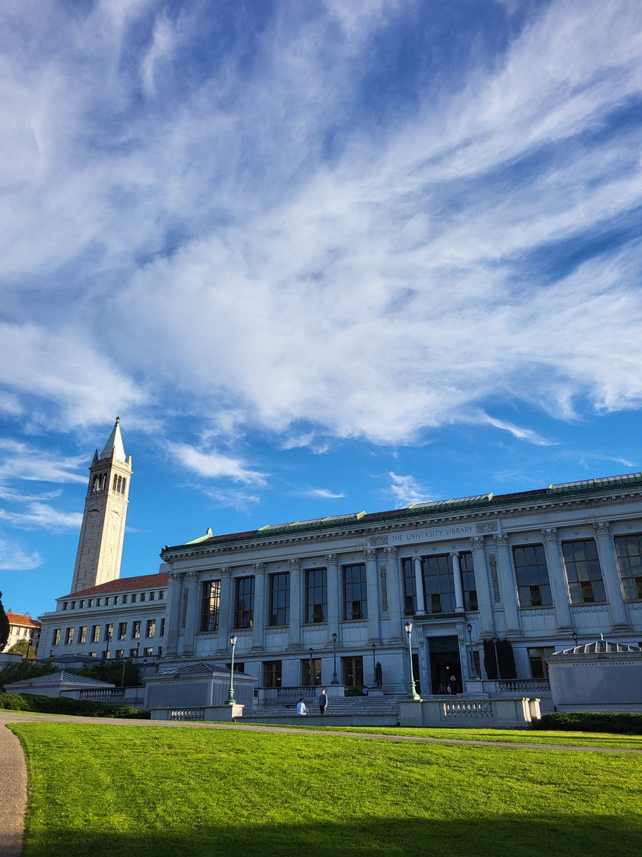 make_boluo_'s tweet image. Throwback to #Berkeley (II): my first impression of the university #library @UCBerkeleyLib. That was in January! #architecture #usa  @UCBerkeley