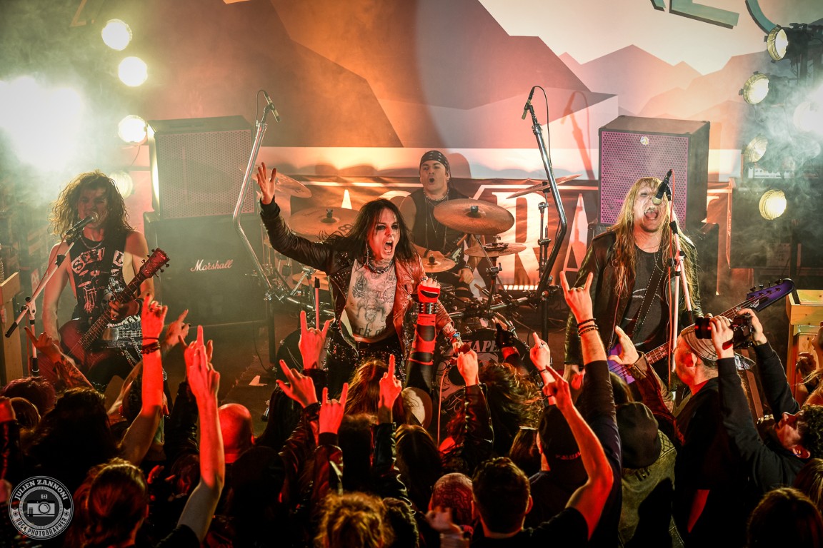 BLACKRAIN : Nouveau single et nouvel album en vu. 

Follow us on FB &amp; amongtheliving.fr 

amongtheliving.fr/?p=89315&feed_…