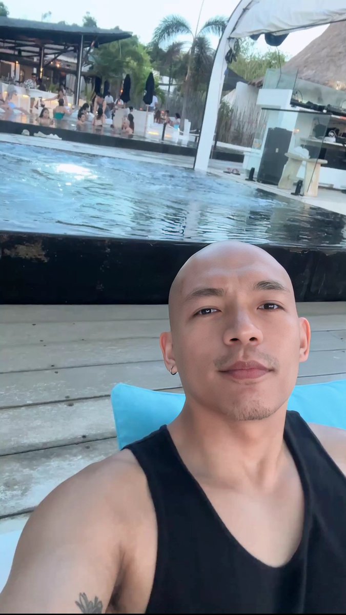 LordVidad's tweet photo. RUNIK ~ Siquijor

#siquijor #Dumaguete #Salagdoong #Paliton #Cocogrove #pitogo #DIY #bucafe #saltandsizzleburgers #TreasureIslandHotel #DonJuan #whitesand #runik #jjsbackpacker #siqui #cocorico https://t.co/oHkHxbc1I4