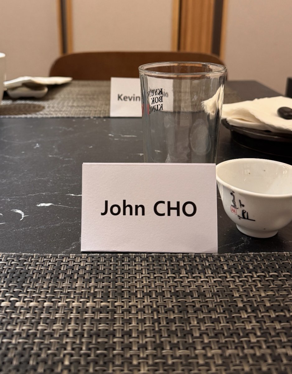 Was lucky enough to be a part of a private dinner last night, with regulators and key industry stakeholders from both Hong Kong and Korea.

The dinner was around 3 hours.
We spoke about stablecoins for 3 hours.