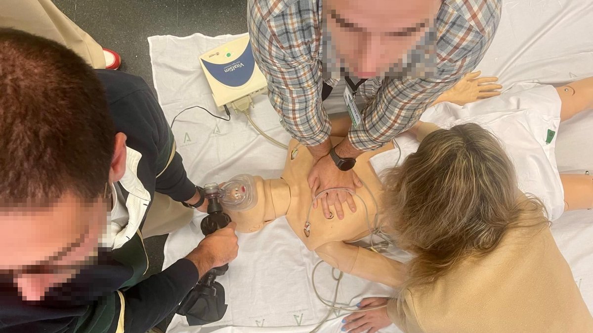 ⌛️¡Recuerda! Últimos días para la preinscripción a la próxima edición del Curso de Instructores en Soporte Vital Avanzado, orientado a profesionales que deseen obtener la certificación oficial de Instructor en SVA. 
✍️¡Quedan algunas plazas disponibles!👉 formacionensoportevital.es/previa-inscrip…