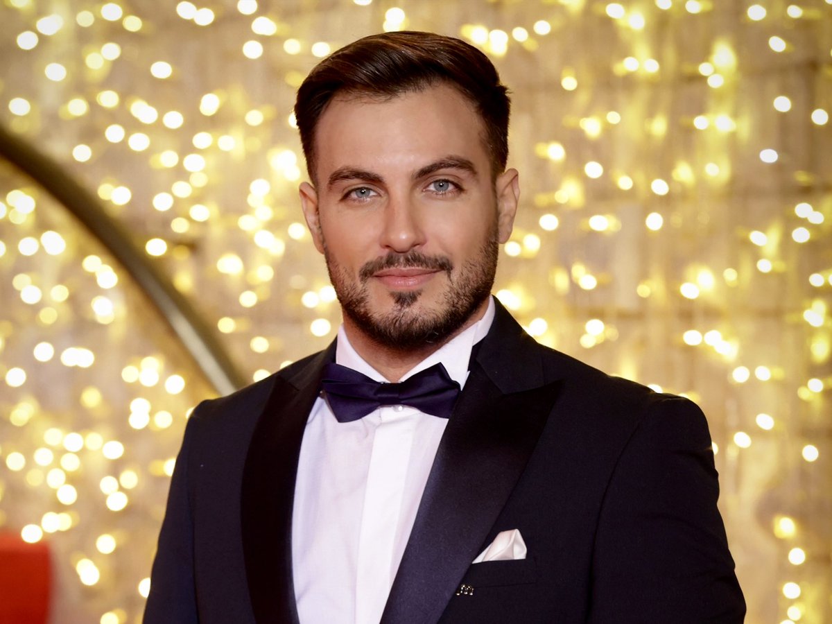 Stepping into the spotlight as a jury member for Mr. Universe 2025 ✨
Grateful for this prestigious honor, let the glamour, talent, and unforgettable moments begin.
India, I’m coming for you! 🇮🇳💫

#MrUniverse2025 #JuryMember #RedCarpetMoments #Grateful #IndiaVibes #StayTuned