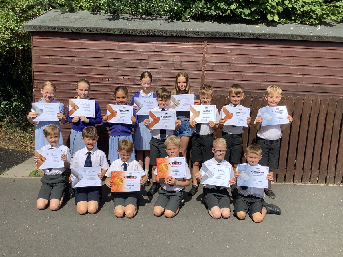 SwithPrimarySch's tweet image. Congratulations to everyone who completed their Junior Duke of Edinburgh Awards #SwithlandDukeofEdinburgh
