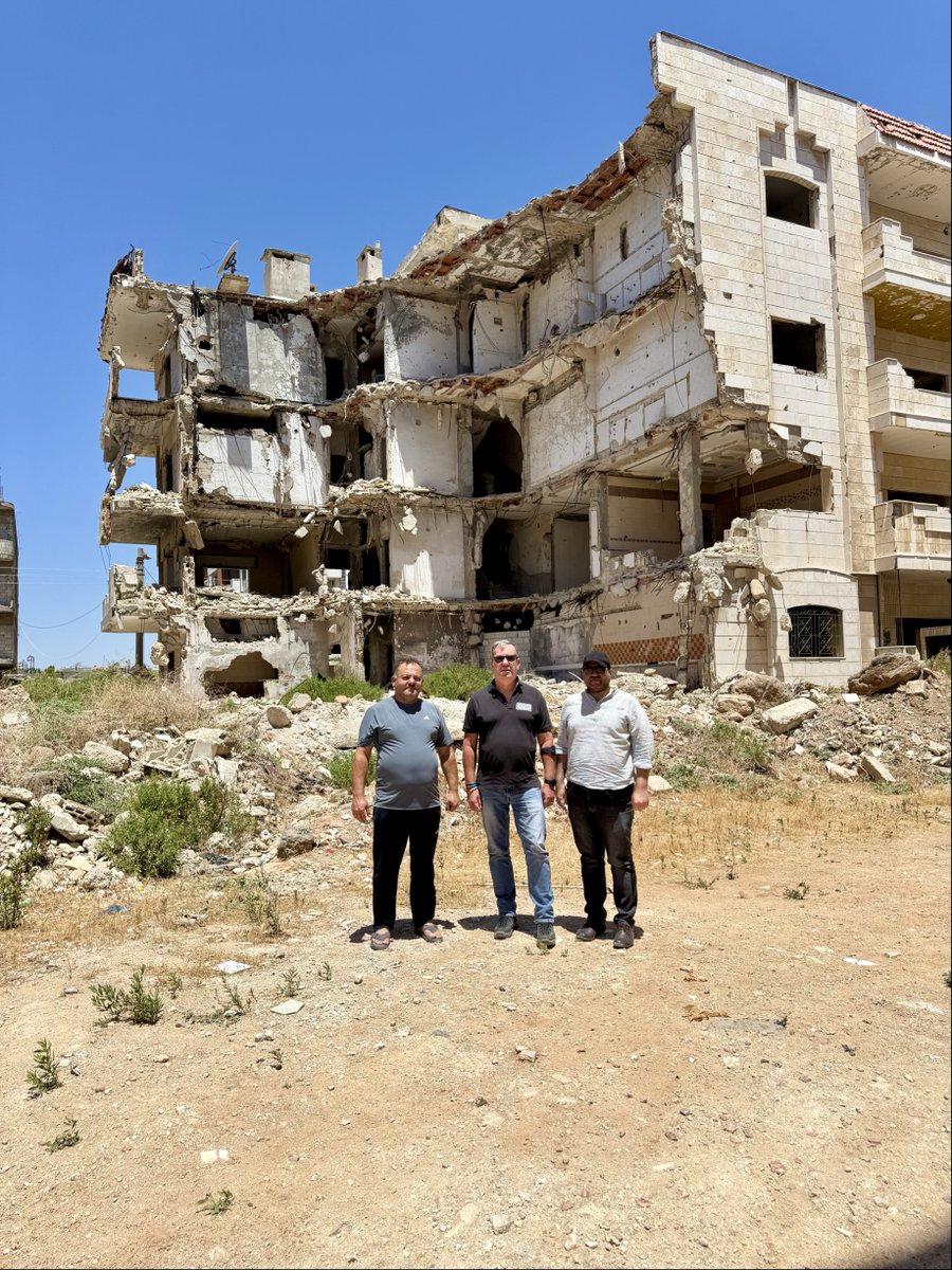 FSD (Fondation suisse de déminage) (@fsd__ch) on Twitter photo Last week, <a href="/PeteSmethers/">Pete Smethers</a> visited #Syria to coordinate FSD’s response to the vast legacy of explosive contamination. Many areas remain inaccessible and dangerous for local populations.
He met with key stakeholders, including <a href="/SyriaCivilDef/">The White Helmets</a> and Mr Abdulrazak, Head of <a href="/Hac_Aleppo/">مكتب تنسيق العمل الإنساني في حلب</a>. Last week, <a href="/PeteSmethers/">Pete Smethers</a> visited #Syria to coordinate FSD’s response to the vast legacy of explosive contamination. Many areas remain inaccessible and dangerous for local populations.
He met with key stakeholders, including <a href="/SyriaCivilDef/">The White Helmets</a> and Mr Abdulrazak, Head of <a href="/Hac_Aleppo/">مكتب تنسيق العمل الإنساني في حلب</a>.