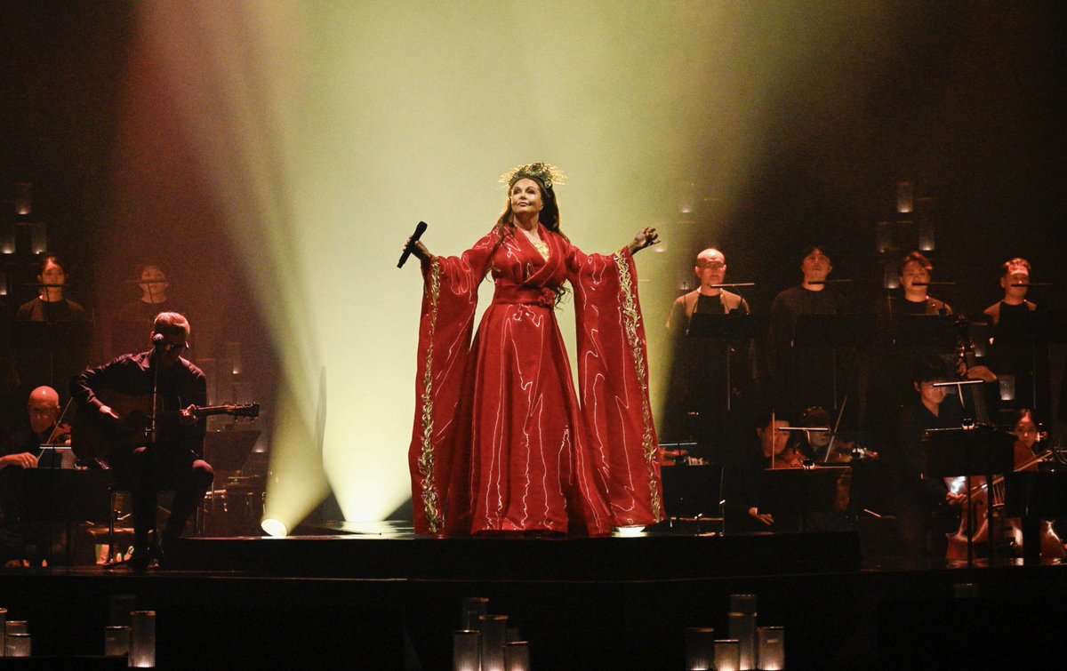 SarahBrightman's tweet image. Thank You, Osaka!
What an incredible evening. There’s still one more chance to experience ‘A Starlight Symphony’ in this beautiful city, tomorrow night, July 10th ✨
Image 1 - Masanori Doi
Image 2 - Ryota Mori