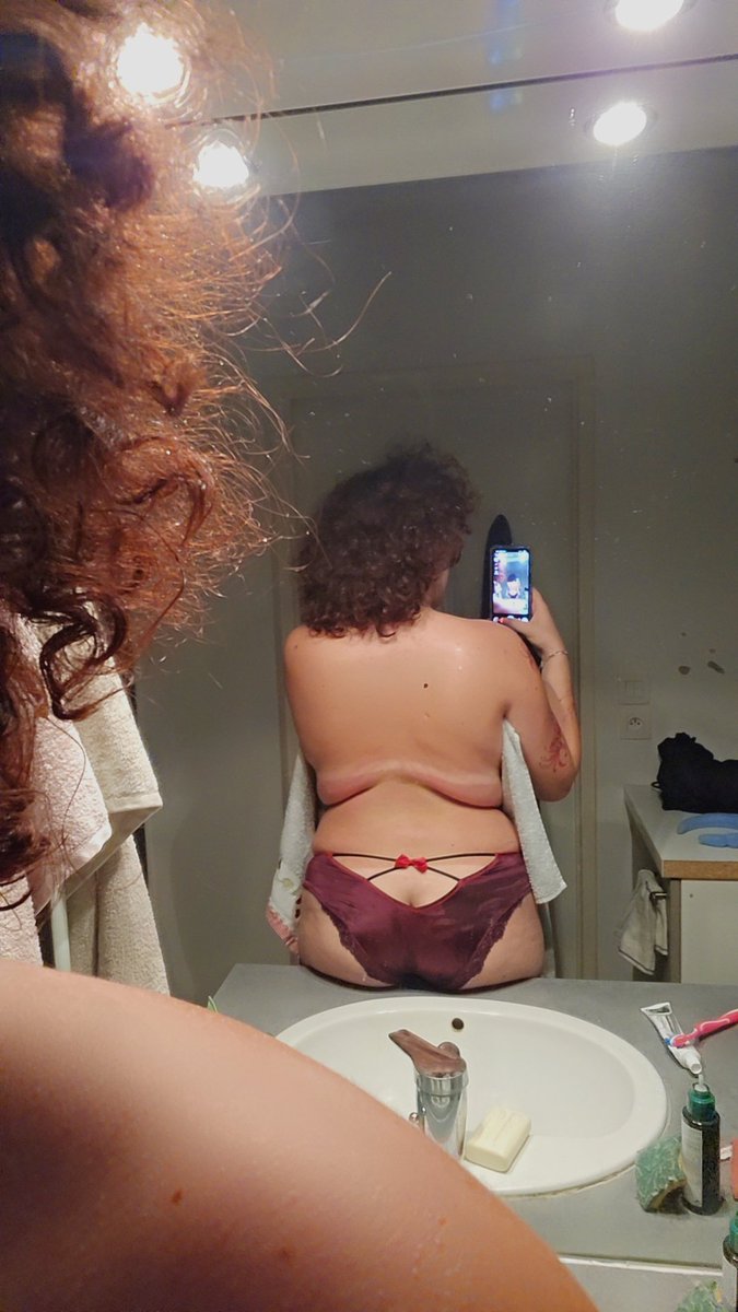 Un #MercrediFesses plein de fatigue de mon côté mais je tiens ! 

mym.fans/_pony

<a href="/OrgasmicGroup/">Virtual Orgasmic Group 100k 🔞</a> <a href="/SpicyGirlsNSFW/">SPICY GIRLS 🌶️✨🔞</a> <a href="/lafrancecoquine/">La France Coquine</a> <a href="/FrancaisesSexy/">Sexy Francaises</a> <a href="/Body_Art_be_fr/">Sex and Body Art 😏</a>