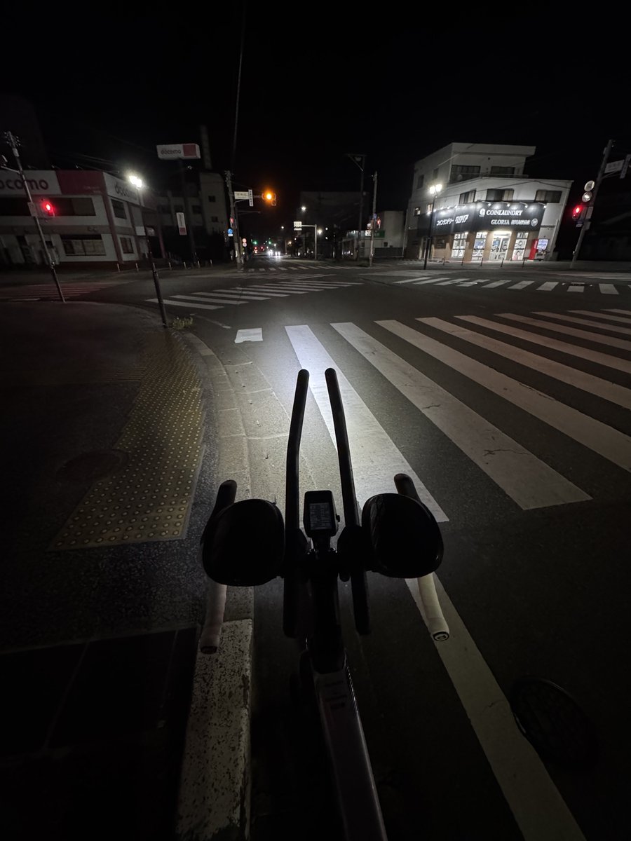 今夜はロードバイクトレーニング🚴‍♂️
さて、シャワー浴びてツールドフランス見よ☺️