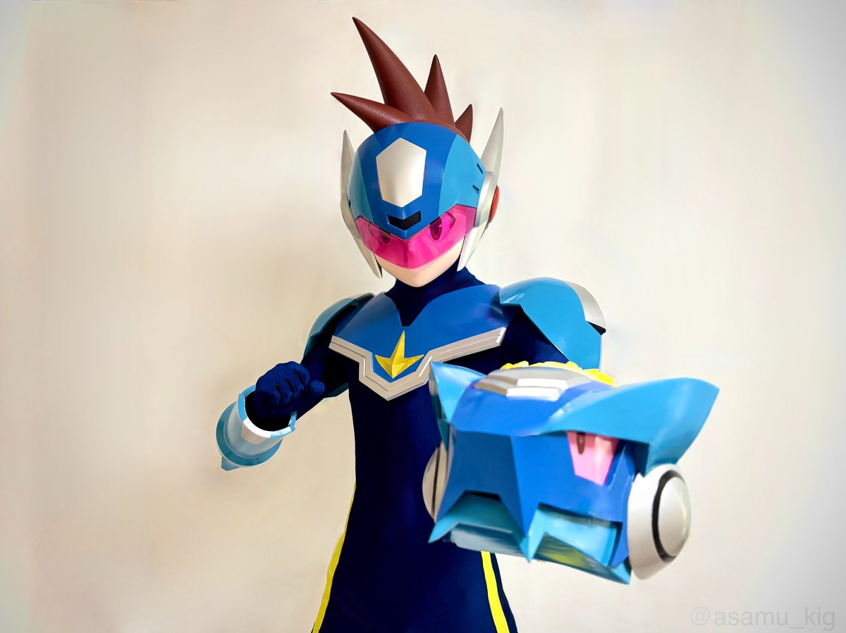 「ボクは・・・えっと、 ボクは・・・ロックマン！
キミのことは、ボクがまもるよ！」

⚠️非公式ガワコス

#流星のロックマン ＃着ぐるみ  #星河スバル