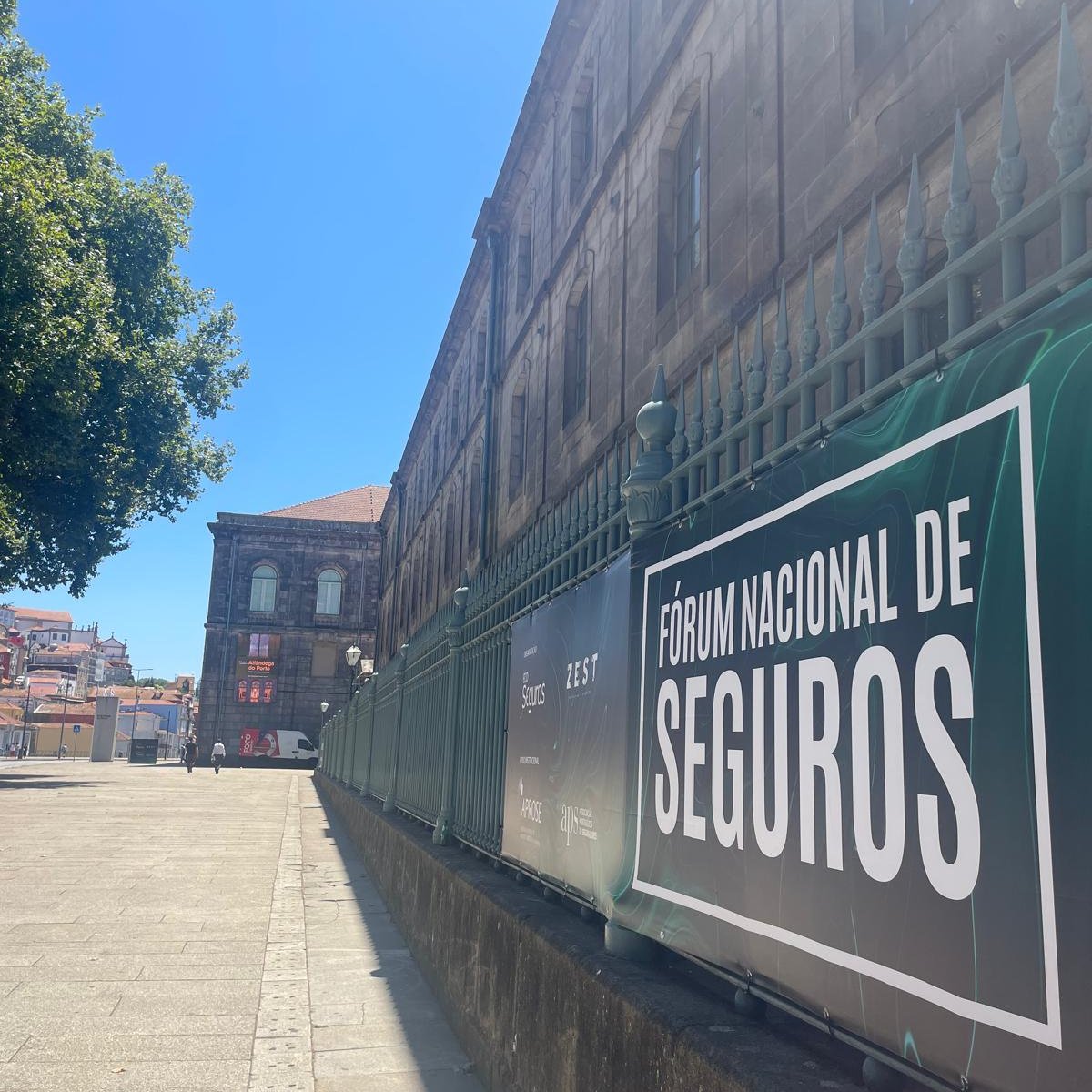 InviCloud's tweet photo. A Invisible Cloud marcou presença no Fórum Nacional de Seguros 2025, que se realizou no dia 8 de julho, na Alfândega do Porto.

Foi uma excelente oportunidade para reforçarmos a ligação com clientes e parceiros, acompanhando de perto os desafios e a evolução do setor segurador. https://t.co/uLp8txw4PY