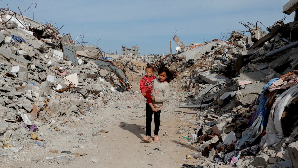 volker_turk's tweet image. Intl law is being eroded not just by violations, but by silence and complicity.
Amid rising conflict, we need global leadership that defends human rights consistently—in every crisis, for every person.
As #HRC59 ends, I urge govts to reflect & act for rights & #RuleOfLaw