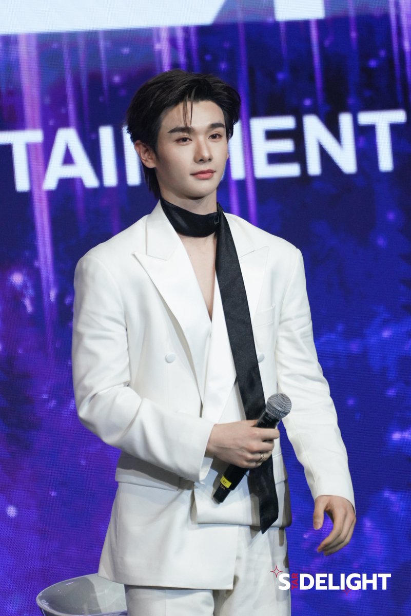 StarDelight_ent's tweet image. &quot;นาย กรชิต&quot; ในงาน &quot;Insight Entertainment: Beyond the Screen&quot;

#Beyondthescreenxนายกรชิต
#Beyondthescreen #InsightEnt2025
#InsightEntertainment
#YYDSent  #นายท่านกรชิต #NineKornchid #高卿尘