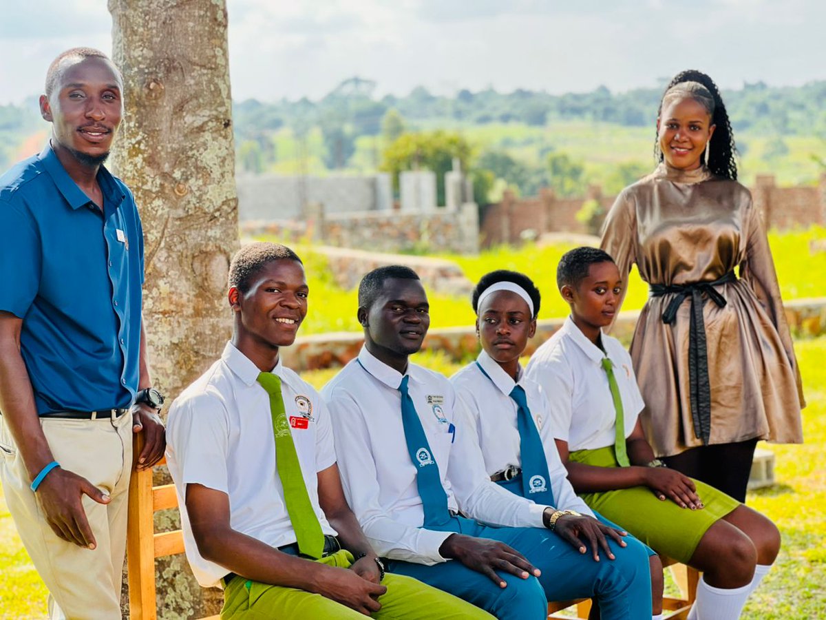 stmarkkayunga's tweet photo. They are not only academically gifted but also carry themselves with a sense of discipline and responsibility that sets them apart..

#stmarkschools
#striveforexcellence https://t.co/kRpQJGNFZz