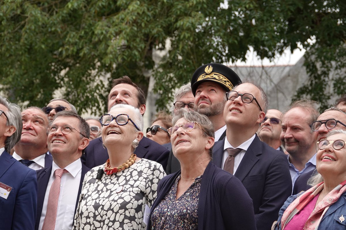 Prefet49's tweet image. 🇫🇷 À Fontevraud-l’Abbaye, la Ministre @FrancoiseGatel a célébré les 50 ans du label Petites Cités de Caractère
La Ministre a réaffirmé l’engagement de l’Etat à soutenir les initiatives exemplaires des petites citées labellisées qui contribuent à la richesse du pays