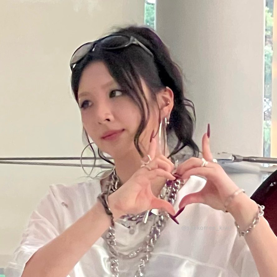 사랑스러움의 의인화인 게 틀림 없음 🫶🩷

#KARD #전지우
