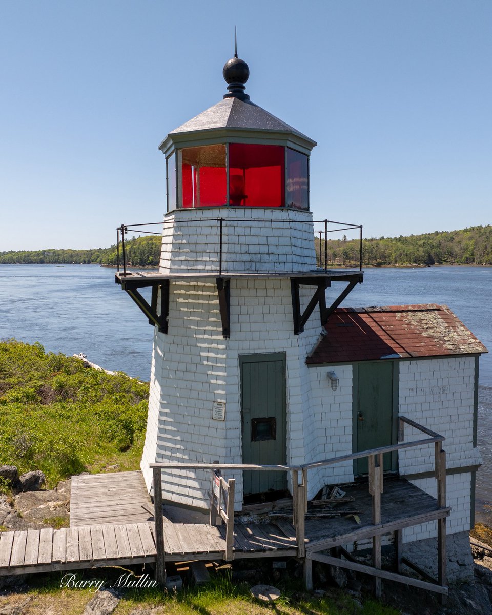 Lighthouses_NE's tweet image. Squirrel Point Lighthouse during a beautiful morning in Arrowsic, Maine, USA.