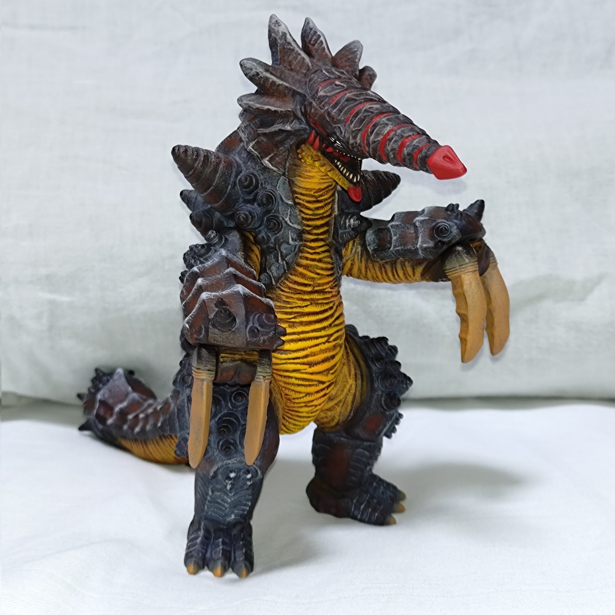 ◾️リペイント完成品◾️熱線怪獣グライム◾️ウルトラ怪獣アドバンス◾️ ◾️リペイント完成品◾️熱線怪獣グライム◾️ウルトラ怪獣