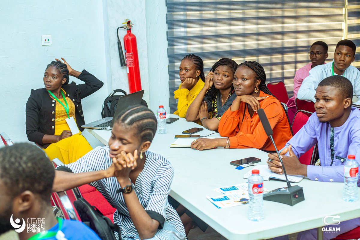 EdithAssangbe's tweet image. Immense succès pour le lancement du #ProgrammeCLÉ au Nord Bénin ! J'ai retenu : projets = bénéfices concrets (Marietta Gonroudobou), opportunités = proactivité (Beneja GBEDJISSI), réseau = clé (Lahanatou Kora LAFIA). La jeunesse est prête à changer le jeu ! #ImpactCommunautaire