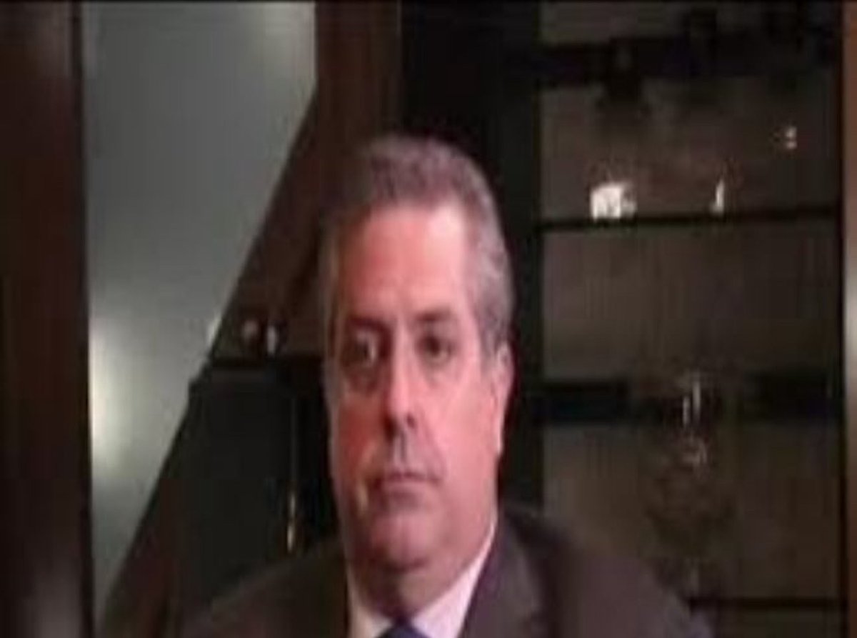 Vamos en breve en <a href="/estonoesradioTW/">Esto no es radio</a> a hablar de quién es Rogelio Oruña y sus tentáculos en Usa 🇺🇸, Italia 🇮🇹, México 🇲🇽, Panamá 🇵🇦, Puerto Rico 🇵🇷, RD 🇩🇴… y en el BAJO MUNDO… 😮 

Es tiempo de desenmascarar a mucha gente “honorable…” 🔥🥷🫵

#El4toBate