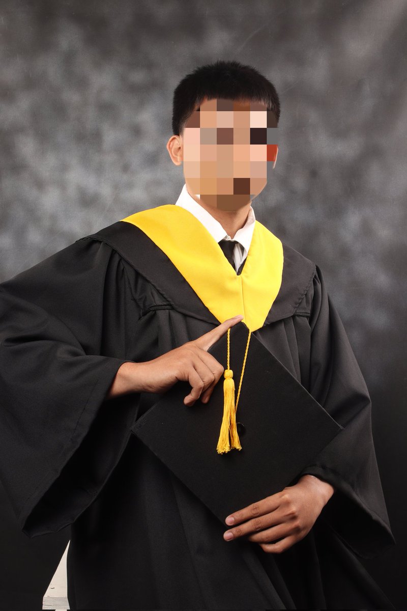 GoldFishHodl's tweet image. Glory to God!
After years of hard work, sleepless nights, and unwavering determination, I am proud to share that I have officially earned my degree, Bachelor of Science in Business Administration, Major in Marketing – Batch of 2025.
Powered by @Ronin_Network.