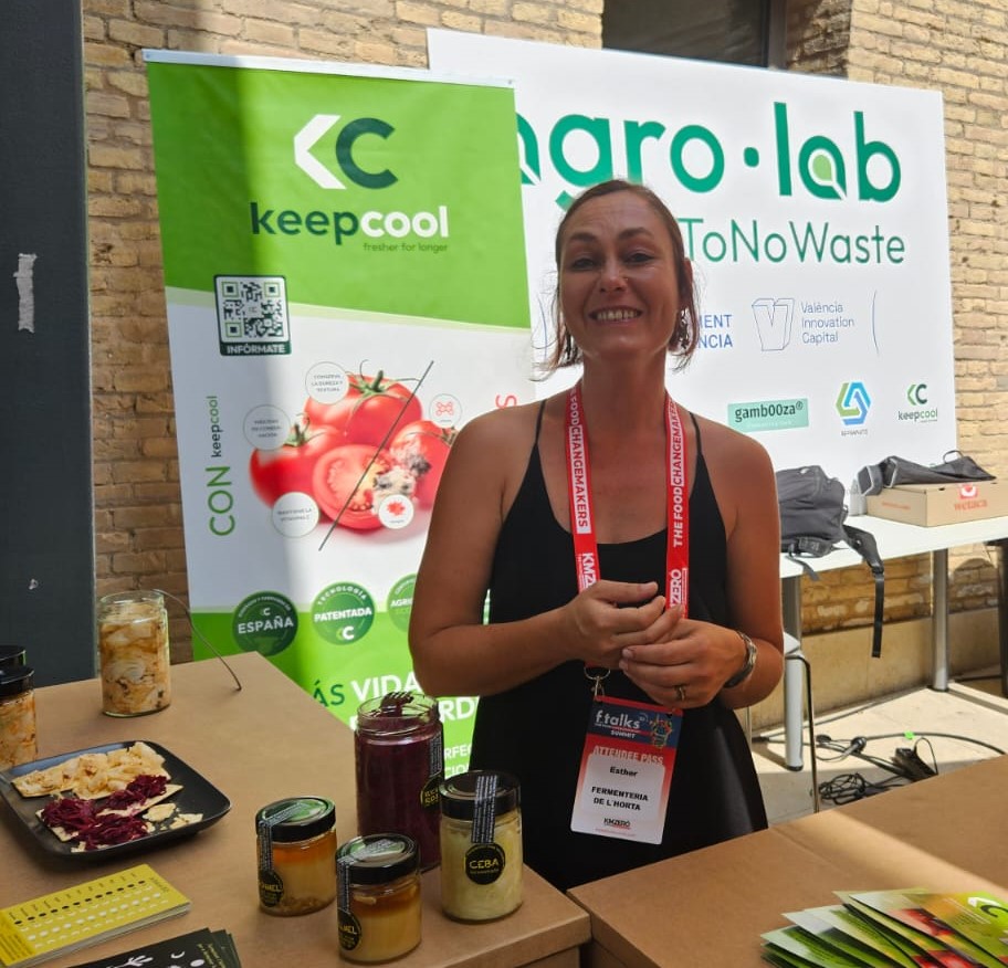 València Innovation Lab (@vlcilab) on Twitter photo AGROALIMENTACIÓN | En este artículo podéis conocer más a fondo La Fermenteria de l'Horta, una de las startups que pertenecen a Agro·lab ToNoWaste: El programa de aceleración de <a href="/VLCInnovation/">València Innovation Capital</a> y <a href="/ToNoWaste/">ToNoWaste</a> contra el #desperdicioalimentario.
#fermentados
👇
huleymantel.com/despensa/ferme… AGROALIMENTACIÓN | En este artículo podéis conocer más a fondo La Fermenteria de l'Horta, una de las startups que pertenecen a Agro·lab ToNoWaste: El programa de aceleración de <a href="/VLCInnovation/">València Innovation Capital</a> y <a href="/ToNoWaste/">ToNoWaste</a> contra el #desperdicioalimentario.
#fermentados
👇
huleymantel.com/despensa/ferme…