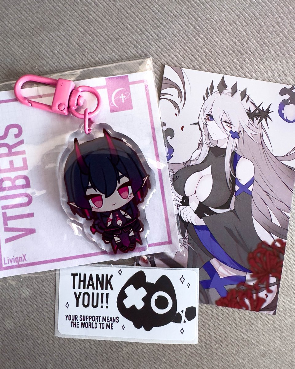 my Makichain is here!! ❤️💜

<a href="/LiviqnX/">Liv ᛭ ゴースト</a> <a href="/OniKanzei/">MAKI 🐍⛓️</a>