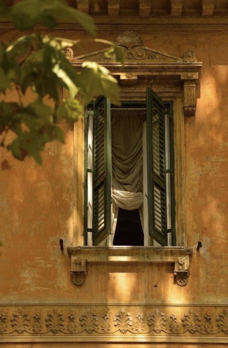 animaetars's tweet photo. «Roma, la ciudad desconocida pero amada en la imaginación, se convirtió en la ciudad de la nostalgia. Así me convertí en una viajera sentimental», Vernon Lee. https://t.co/zRILsjSOGu