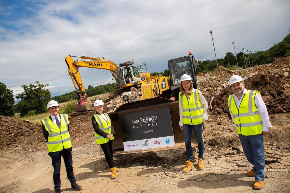 MorrisBrightMBE's tweet image. This day 2020, spades in the ground for SKY Studios Elstree. Five years later with @HertsmereBC owned Elstree Studios & BBC Elstree nearby and with SKY having #Wicked and #JurassicWorldRebirth under their belt the British Hollywood has truly returned to our area. I'm so proud.