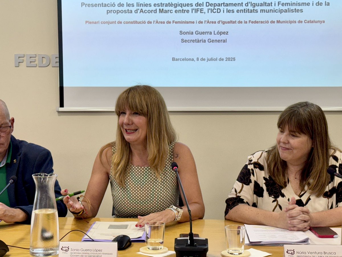 Igualtat i Feminisme (@igualtatcat) on Twitter photo 📌 Participem al Plenari de constitució de l'Àrea de Feminisme i d'Igualtat de la <a href="/FMCmunicipis/">Federació Municipis</a>.
La secretària general @sonyaguerralpz va explicar les línies estratègiques del nou Acord Marc 2026-2029, per impulsar polítiques municipals feministes i de promoció de la igualtat. 📌 Participem al Plenari de constitució de l'Àrea de Feminisme i d'Igualtat de la <a href="/FMCmunicipis/">Federació Municipis</a>.
La secretària general @sonyaguerralpz va explicar les línies estratègiques del nou Acord Marc 2026-2029, per impulsar polítiques municipals feministes i de promoció de la igualtat.