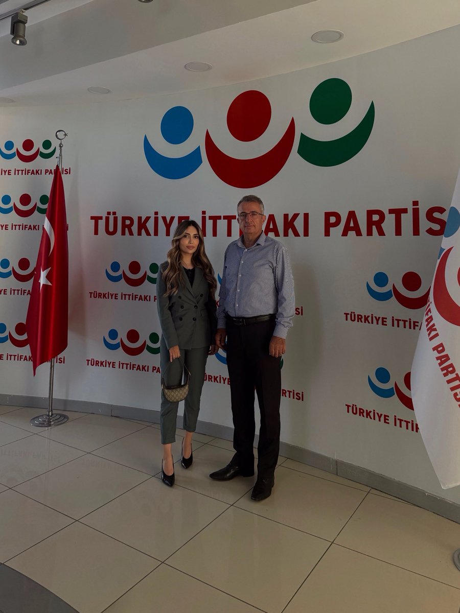 Türkiye İttifakı Partisi Kırıkkale İl Başkanlığına atanan Av.Selin ATLI ziyaretimize gelerek teşkilatlanma hakkında bilgi alış verişinde bulunulmuştur. Müteakiben Ata İttifakı Cumhurbaşkanı adayımız sayın Dr.Sinan OĞAN beyfendi ziyaret edilmiştir. İl başkanımıza tesekkür ederiz.