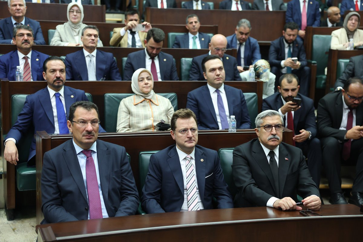 Yusuf İBİŞ (@avyusufibis) on Twitter photo 📍TBMM
Genel Başkanımız ve Cumhurbaşkanımız Sayın <a href="/RTErdogan/">Recep Tayyip Erdoğan</a>'ın başkanlığında AK Parti Grup Toplantımızı gerçekleştirdik. 📍TBMM
Genel Başkanımız ve Cumhurbaşkanımız Sayın <a href="/RTErdogan/">Recep Tayyip Erdoğan</a>'ın başkanlığında AK Parti Grup Toplantımızı gerçekleştirdik.