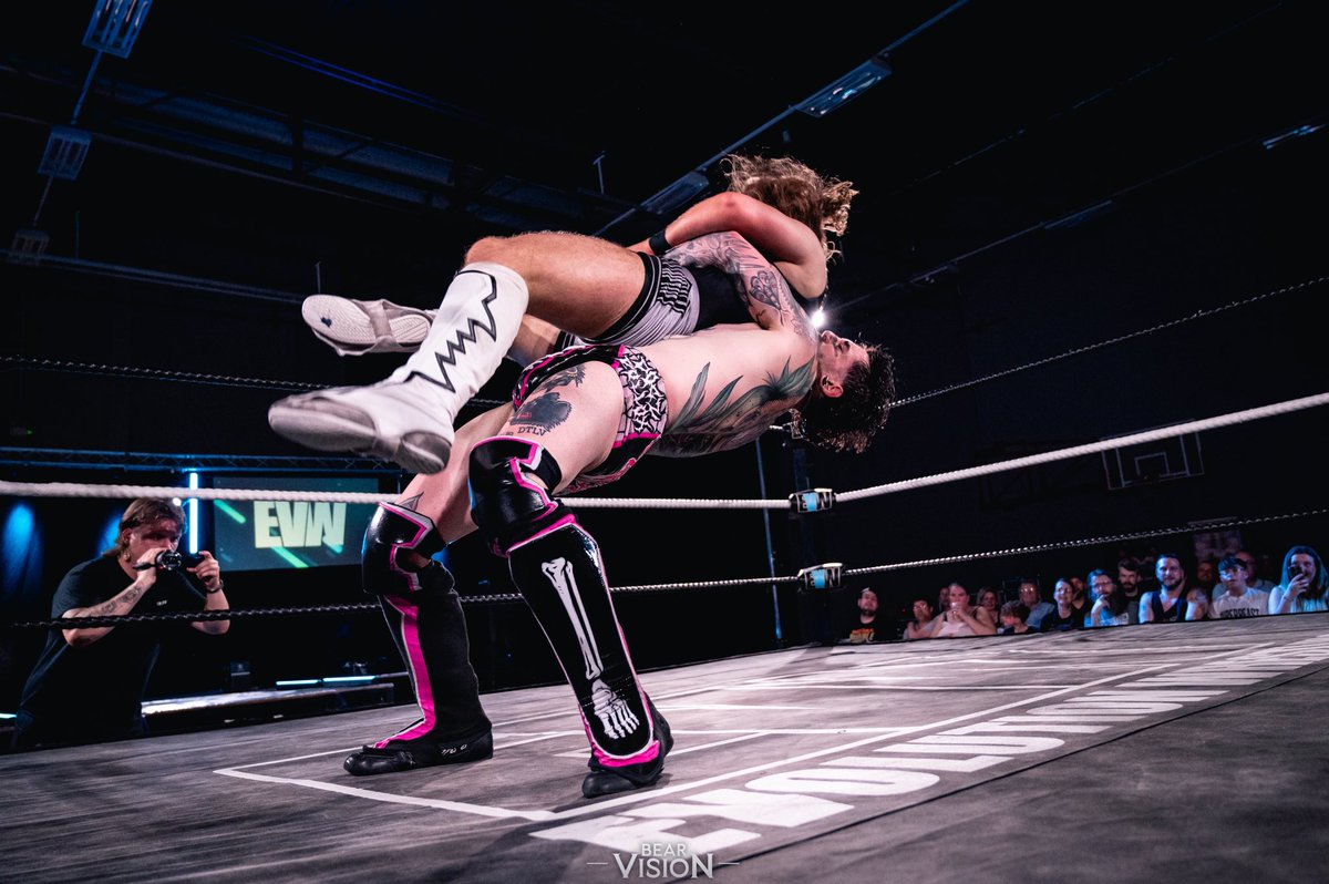 evolutionwres's tweet image. 📍 August 30th | Hanham Community Centre, Bristol
We got a glimpse at GL1… but on August 30th, it’s official:
Tommy Sykes vs Scotty Rawk – One-on-one for the first time.
🎟 Tickets available now:
👉 buytickets.at/evolutionwrest…