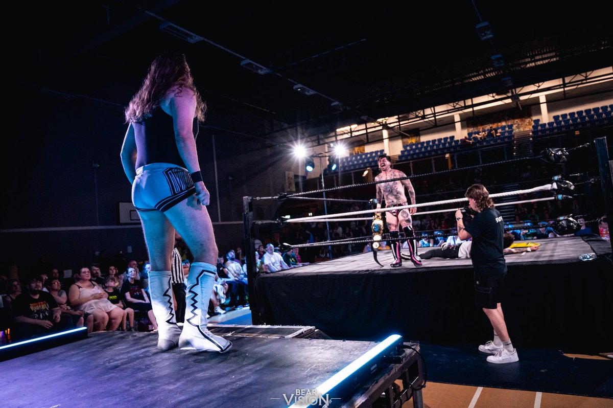 evolutionwres's tweet image. 📍 August 30th | Hanham Community Centre, Bristol
We got a glimpse at GL1… but on August 30th, it’s official:
Tommy Sykes vs Scotty Rawk – One-on-one for the first time.
🎟 Tickets available now:
👉 buytickets.at/evolutionwrest…