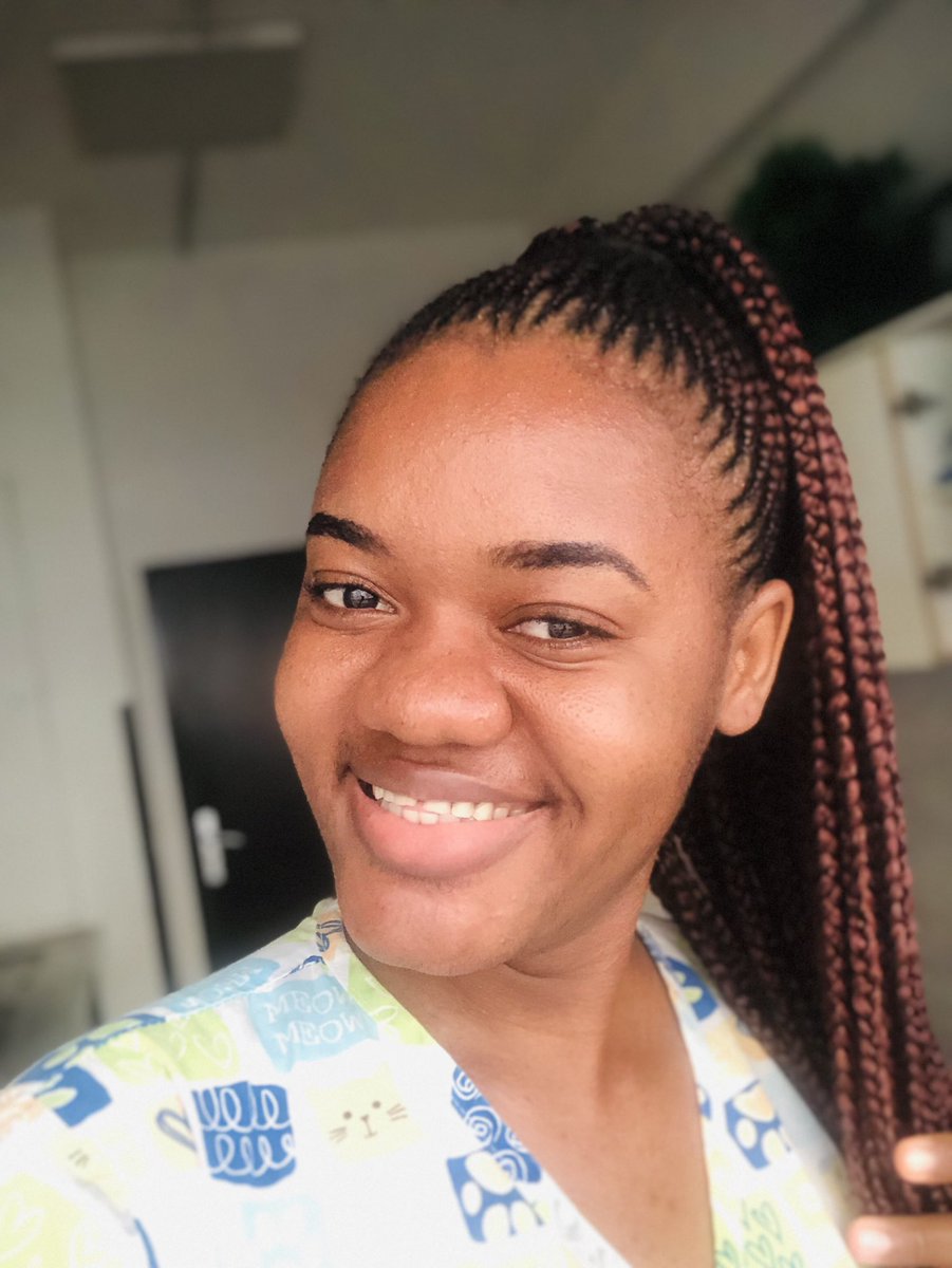 NgoNwanag's tweet photo. J’ai demandé à l’IA de faire un portrait à partir d’une photo

Thoughts?!? https://t.co/XjBrxMZUkN