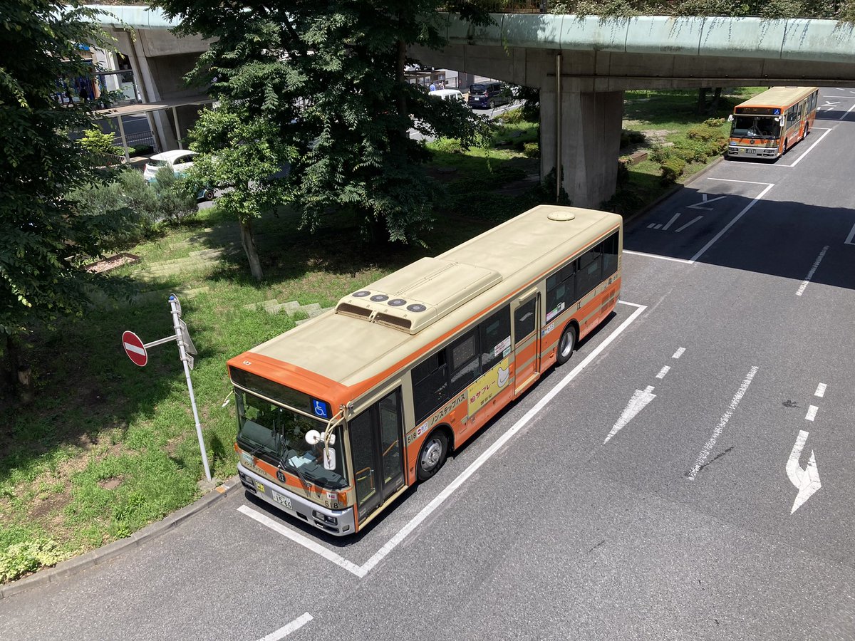 明日(7/10)は江ノ電バス開業記念日🚌🥳