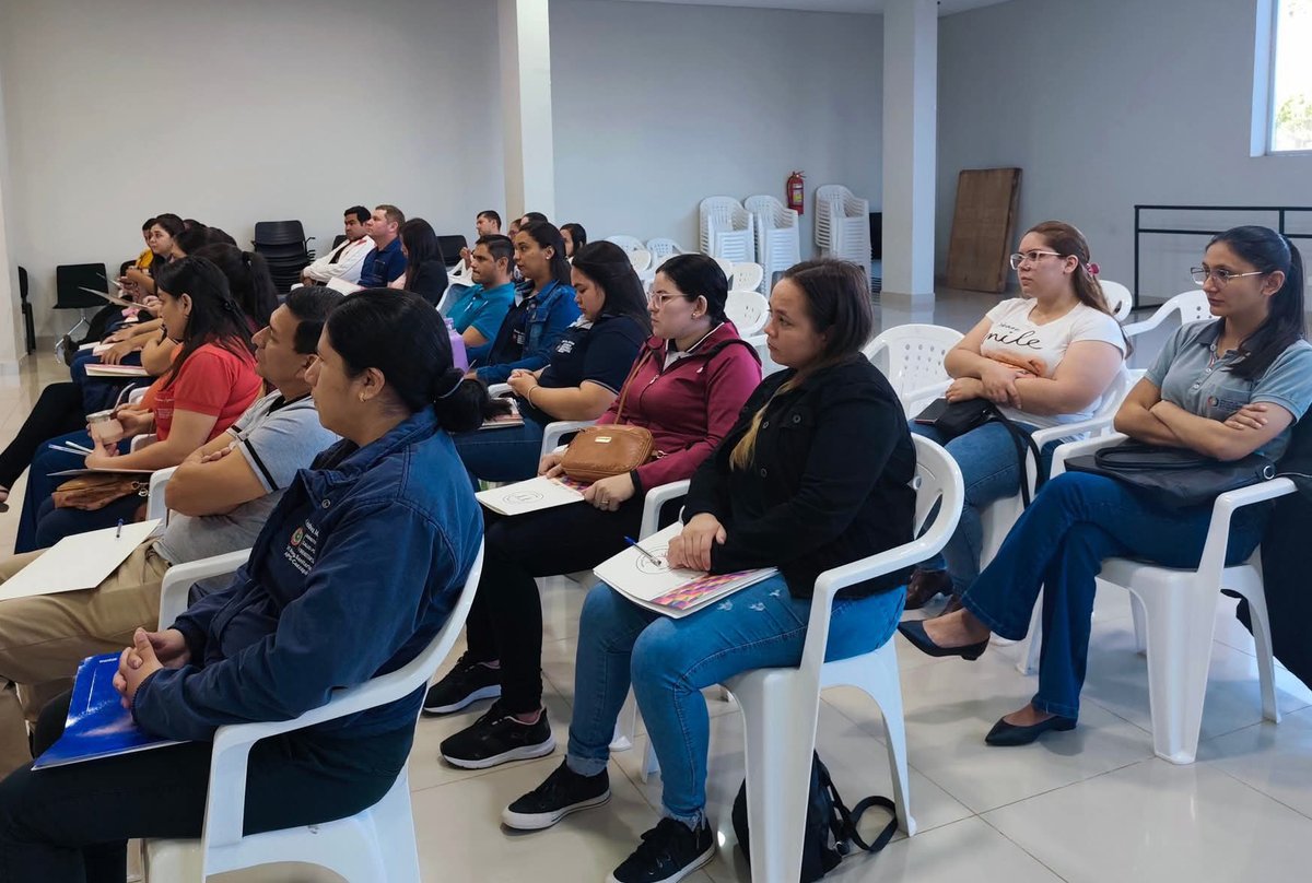 ¡Fortaleciendo y apostando por el trabajo comunitario en Paraguay!🎯Con los Clubes de Adolescentes. Espacios donde acceden a información confiable, contención emocional y actividades que fortalecen su desarrollo.<a href="/AECID_es/">AECID</a>🙌🏽<a href="/ItapuaPy/">Gobernación de Itapúa</a> #SSyR #SaludAdolescente acortar.link/FRVTNc